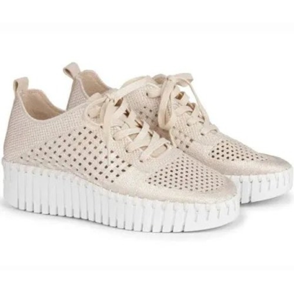 Ilse Jacobsen Tulip 3575 Champagne Perforated Platform Sneakers 10.5 EU 41 NWOT